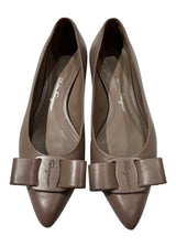 FERRAGAMO BOW LEATHER FLATS 38
