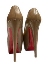 CHRISTIAN LOUBOUTIN PUMPS 36
