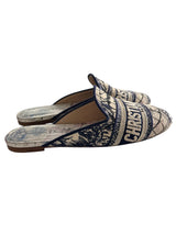 CHRISTIAN DIOR SLIP ON 37