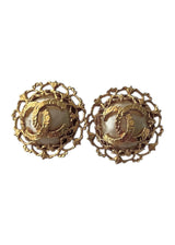 CHANEL PEARL VINTAGE EARRINGS