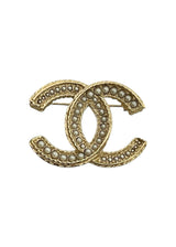 CHANEL CC PEARL BROOCH