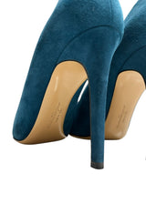 FERRAGAMO SUEDE VARA PUMPS 38