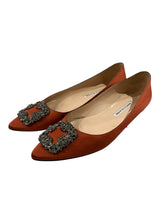 MANOLO BLAHNIK HANGISI SATIN FLATS 40