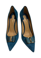 FERRAGAMO SUEDE VARA PUMPS 38