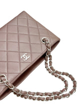 VINTAGE CHANEL PURPLE HANDBAG