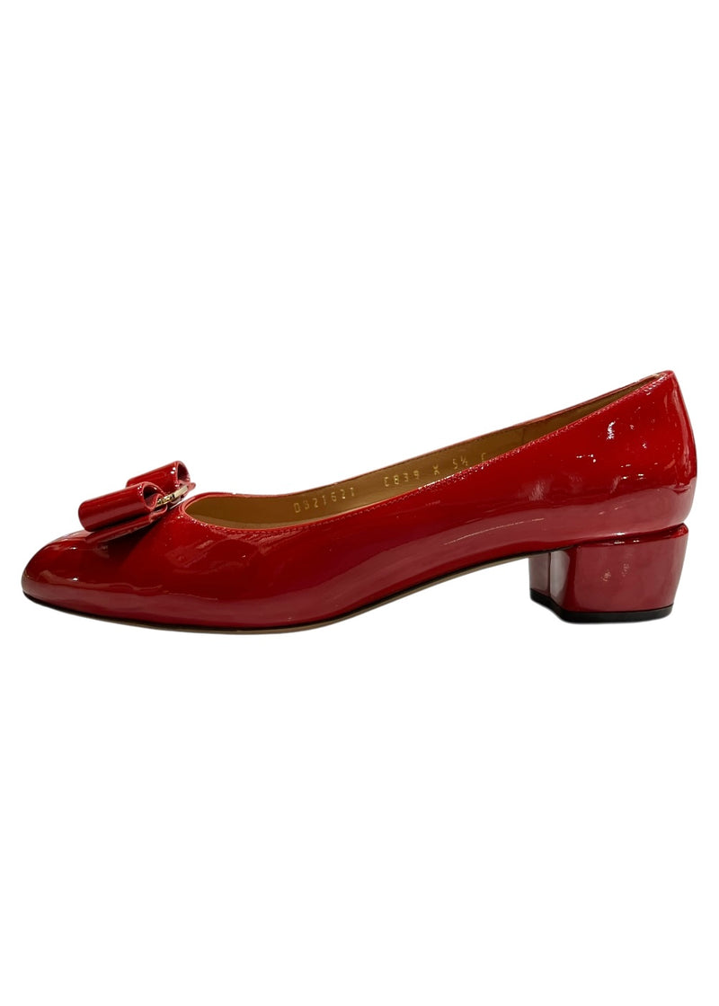 FERRAGAMO PATENT BALLERINA 36