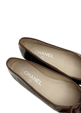 CHANEL BRONWN PATENT FLATS 37.5
