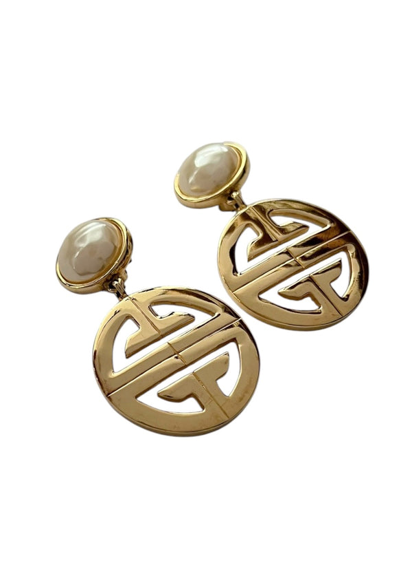 GIVENCHY EARRING