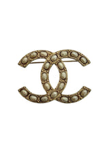 CHANEL CC PEARL BROOCH