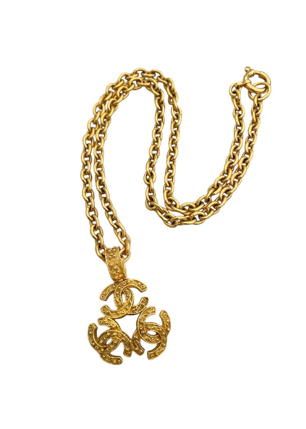 CHANEL VINTAGE NECKLACE