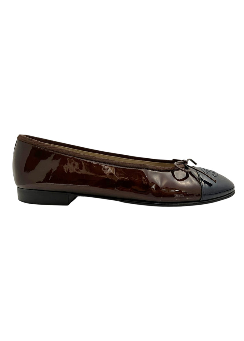 CHANEL BRONWN PATENT FLATS 37.5