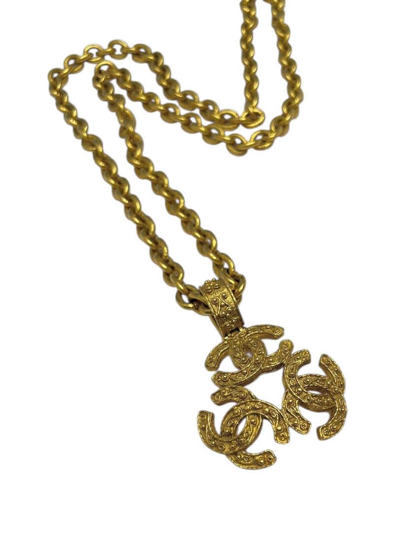 VINTAGE CHANEL CC NECKLACE