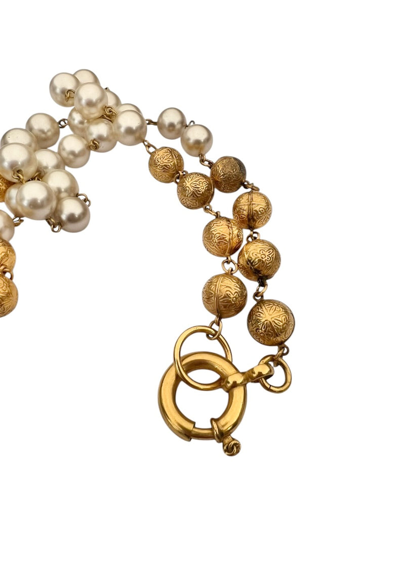 CHANEL PEARL VINTAGE NECKLACE