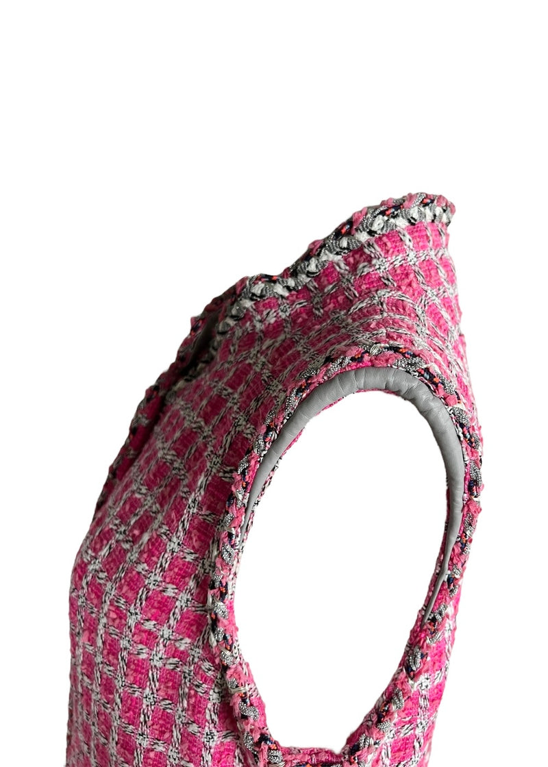 CHANEL TWEED PINK DRESS RUNWAY 42