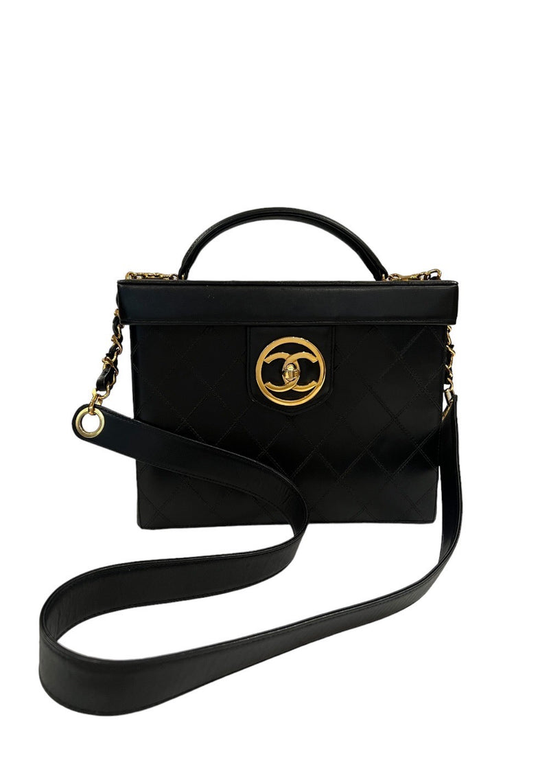 VINTAGE CHANEL VANITY BAG