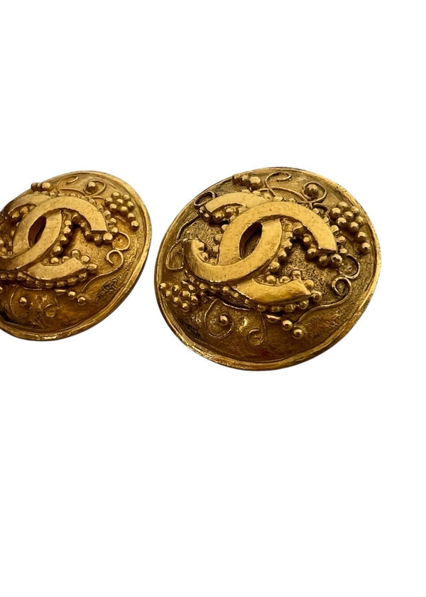 CHANEL VINTAGE CLIP EARRINGS