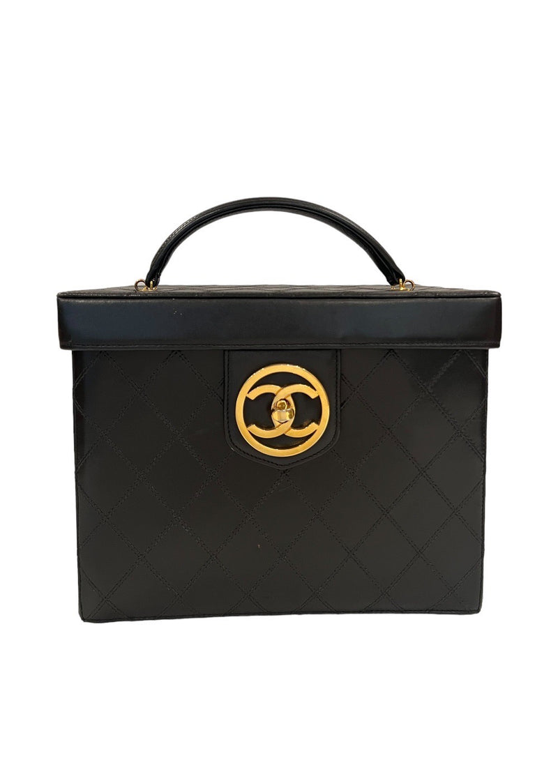 VINTAGE CHANEL VANITY BAG