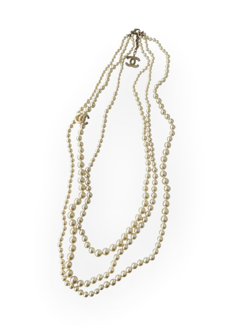 CHANEL PEARL LONG NECKLACE