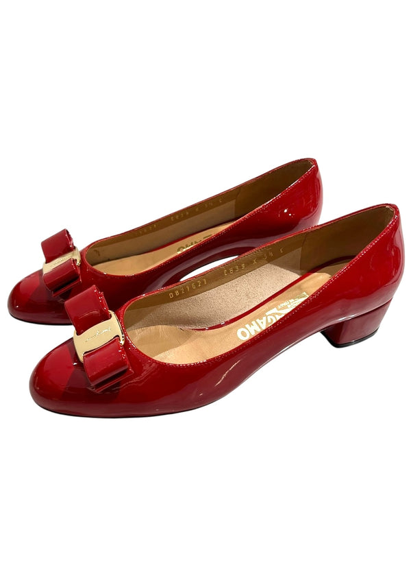 FERRAGAMO PATENT BALLERINA 36