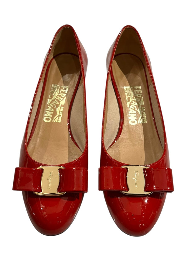 FERRAGAMO PATENT BALLERINA 36